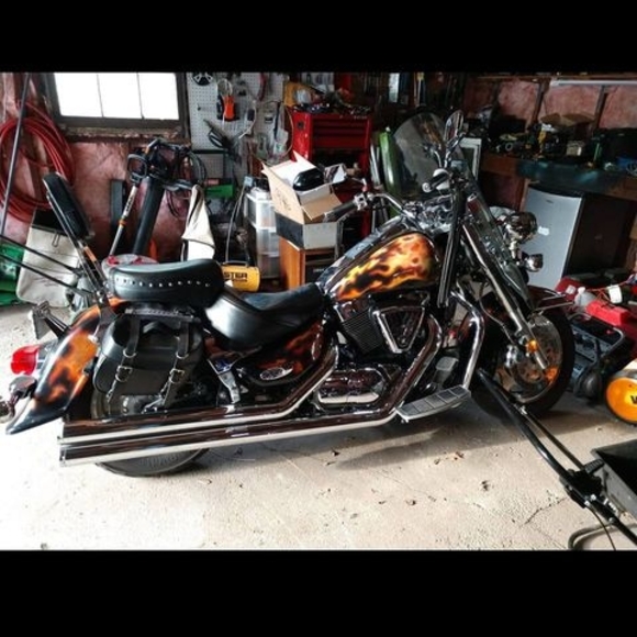 Meet your Posher, Dan - Picture 1 of 1